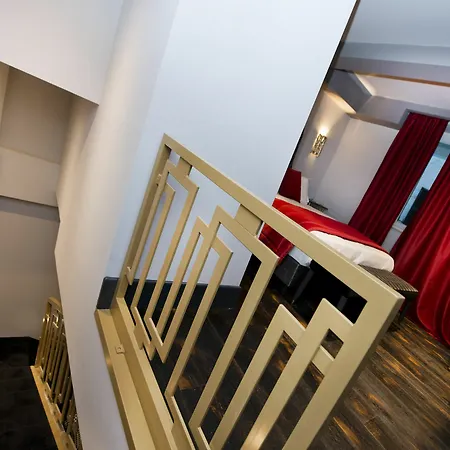 Ht6 Otel Roma